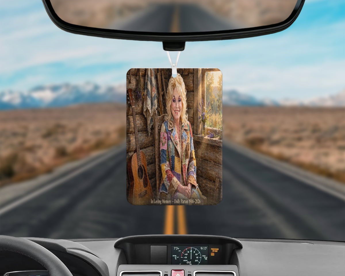 Dolly Parton in The Coat Of Many Colors 20oz Tumbler & Freshie Set